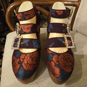 Autumn Adiegbo Triple-Strap Brocade Platform Clogs Crystal Buckles 9.5 NEW Italy